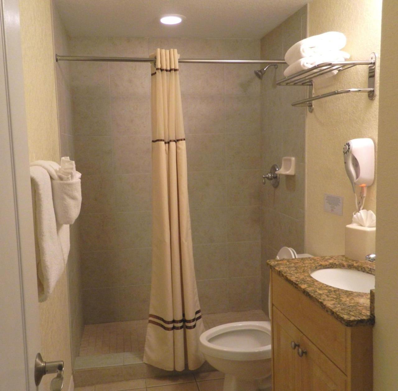 Sunset Vistas Two Bedroom Beachfront Suites เซนต์พีทบีช ภายนอก รูปภาพ